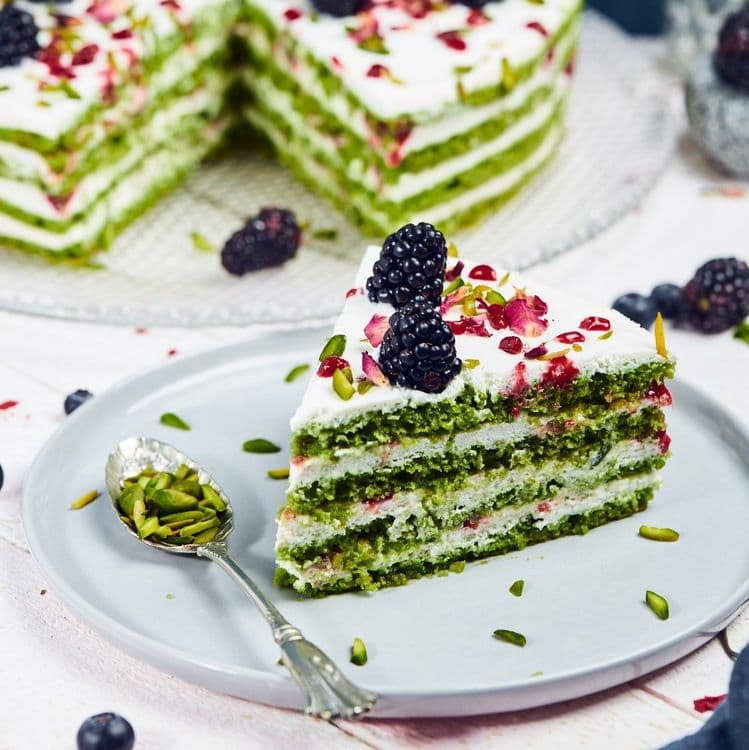 Pistachio Rose & Raspberry Cake